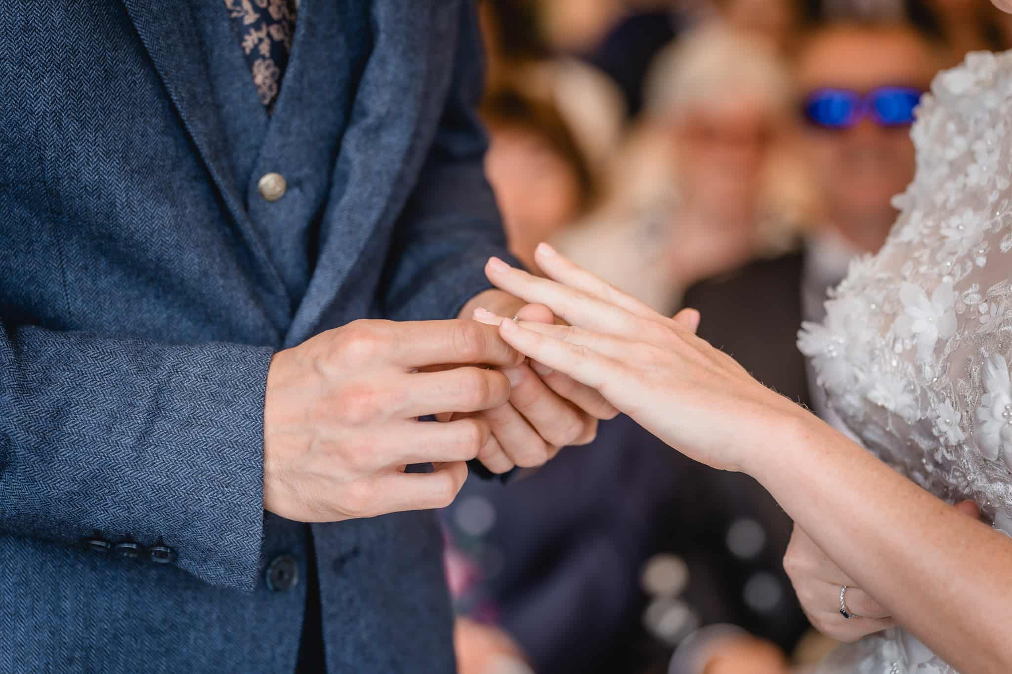 standesamtliche Trauung Hochzeit aufgenommen von Fotograf in Mauchenheim www.emotive-photography.de Alzey Kirchheimbolanden